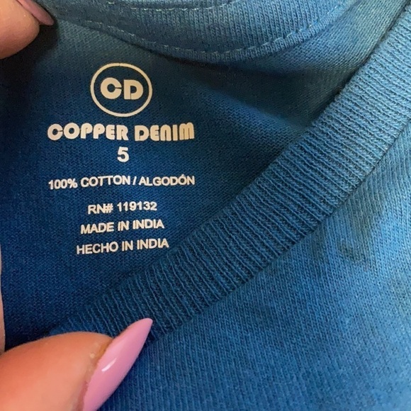 BOYS long sleeve shirt in size 5 - Picture 2 of 3